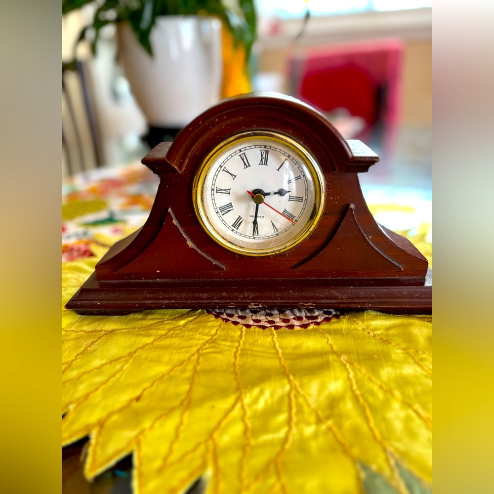 Vintage mantel wooden clock